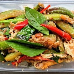 Stir-fried Long Eggplant with Vegetarian Egg