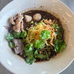 เตี๋ยวเรือหมู ชามใหญ่