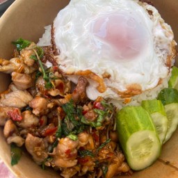 กระเพราไก่สูตรโบราณ