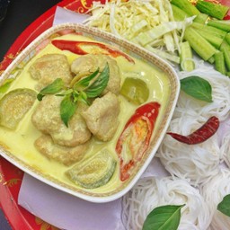 ขนมจีนแกงเขียวหวานปลากราย