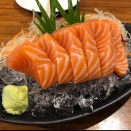 แซลม่อนซาซิมิ