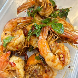 กะเพรากุ้งสดกับข้าว