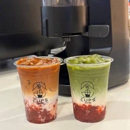 สตรอว์เบอร์รีชาไทยนมสด