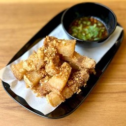 หมูสามชั้นทอดน้ำปลา
