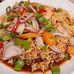 ยำมาม่า