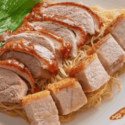 บะหมี่คอมโบเป็ด+หมูกรอบ