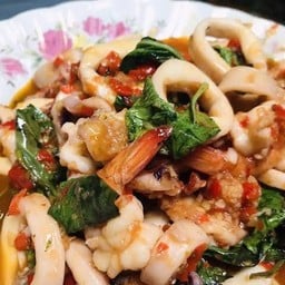 กระเพาทะเลเป็นกับ