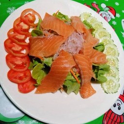 สลัดแซลมอน