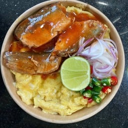 ข้าวไข่ข้น-ยำปลากระป๋อง