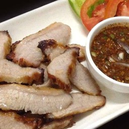 ร้านตำอีเหยิน อยู่ซอยลุงบุญ ซอย15
