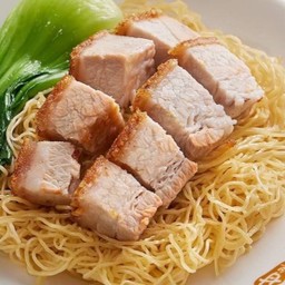 บะหมี่หมูกรอบ