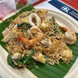 มาม่าผัดขี้เมาทะเล