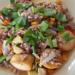 เต้าหู้ผัดหมูสับทรงเครื่อง