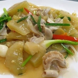 ไส้ตันผัดผักกาดกระป๋อง