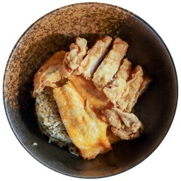 ข้าวผัดน้ำพริกไก่กรอบ ไข่ข้น