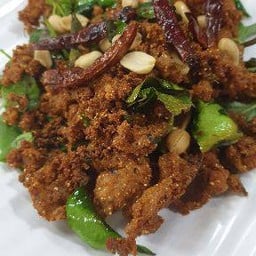 ลาบหมูทอด