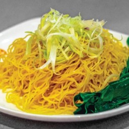 บะหมี่แห้งขิงและต้นหอม