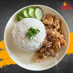 ข้าวหมูผัดกระเทียม - Stir-Fried Garlic Pork on Rice