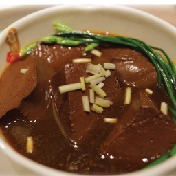 เลือดเป็ดตุ่น