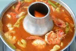 แกงส้มกุ้งผักรวม