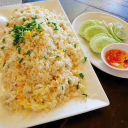 ข้าวผัดหมู (ใหญ่)