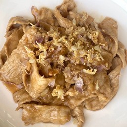 ผัดกระเทียม (กับข้าว)