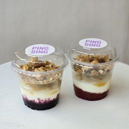 Granola Yogurt กราโนลา โยเกิร์ต