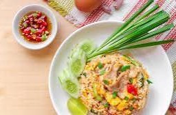 ข้าวผัดหมู