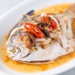 ปลาจาระเม็ด นึ่งบ๊วย