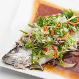 ปลากระพง นึ่งซีอิ้ว