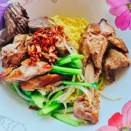 ก๋วยเตี๋ยวแห้งเป็ด