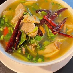 ต้มแซ่บกระดูกหมูอ่อน