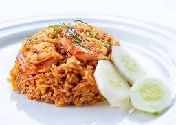 ข้าวผัดต้มยำกุ้ง
