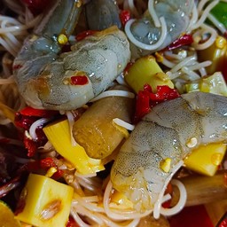 ตำซั่ว หน่อไม้ กุ้งสด