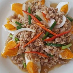 ผัดไข่เค็มทรงเครื่อง