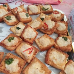 ขนมปังหน้าหมูอินดี้