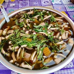 ร้านแซ่บเหลือหลาย