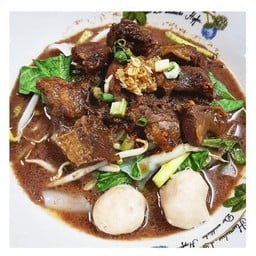 ก๋วยเตี๋ยวหมูตุ๋น