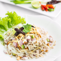 ยำแหนมสด