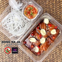 แซลมอนดองซอสญี่ปุ่น100กรัม