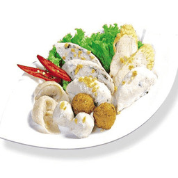 ลูกชิ้นรวมลวก