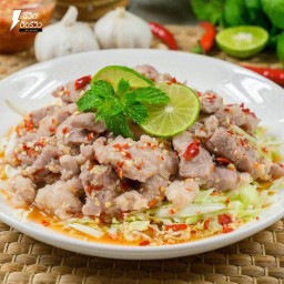 หมูมะนาว - Spicy Pork with Lime Salad