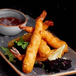 กุ้งชุบแป้งทอด 4 ตัว +น้ำจิ้มบ๊วย