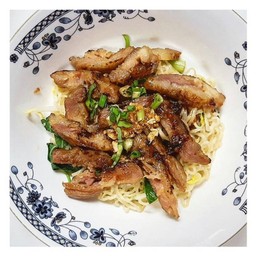 ก๋วยเตี๋ยวหมูย่าง