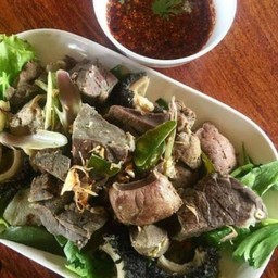 เครื่องในลวกจิ้ม