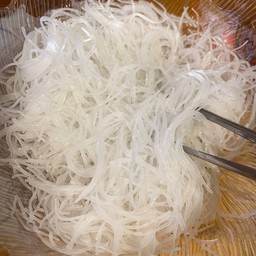 วุ้นเส้น