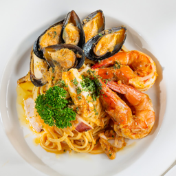 Seafood Linguine (ลิงกวินี่ผัดซีฟู้ดรวมมิตร)