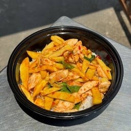 ข้าวพริกแกงไก่หน่อไม้