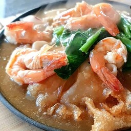 [อร่อยซ่ากับโค้ก] ราดหน้าเส้นใหญ่ทอดกรอบ ไก่ชิ้น +  โค้ก ไม่มีน้ำตาล (ขวด)