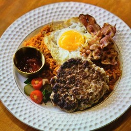 ข้าวผัดโอปป้า